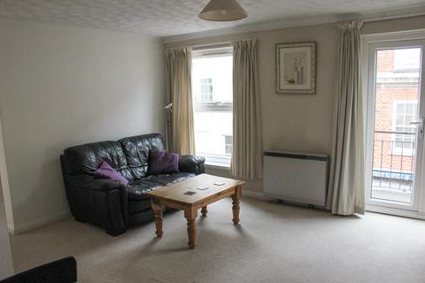 2 bedroom flat to rent, Church Street, Windsor, SL4 1PE