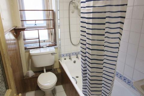 1 bedroom flat to rent, Lauriston Street, Tollcross, Edinburgh, EH3
