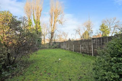 3 bedroom apartment to rent, Brondesbury Park, London, NW2