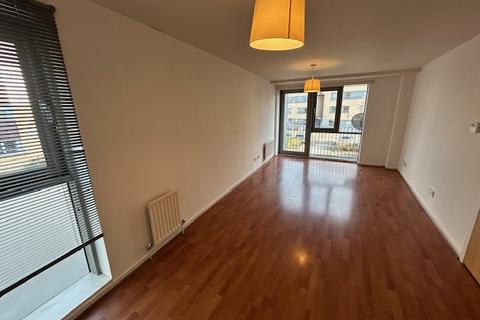 2 bedroom flat to rent, Queen Elizabeth Gardens, New Gorbals, Glasgow, G5