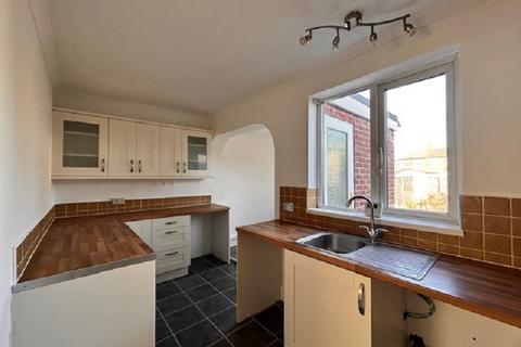 2 bedroom terraced house for sale, Lamorna Avenue, Hull, East Yorkshire. HU8 8HS