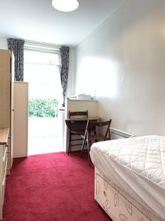 Studio to rent, Leinster gardens, Bayswater W2