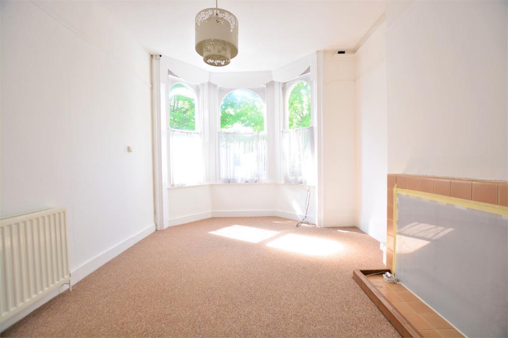Upper Rock Gardens, Kemptown, Brighton, BN2 2 bed flat to rent £1,450