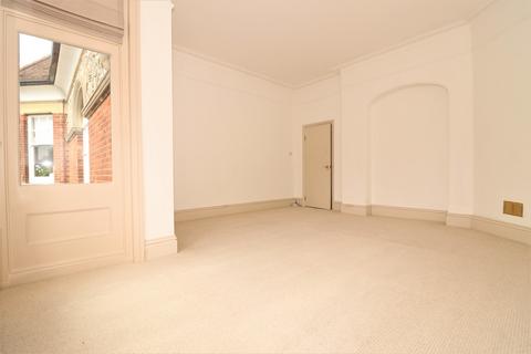 2 bedroom apartment to rent, Boyne Park, TUNBRIDGE WELLS