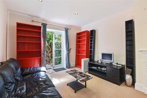 2 bedroom flat to rent, Bronsart Road, London