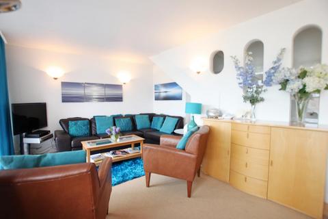 2 bedroom flat to rent, Centre Point House, 15a, St. Giles High Street, Covent Garden