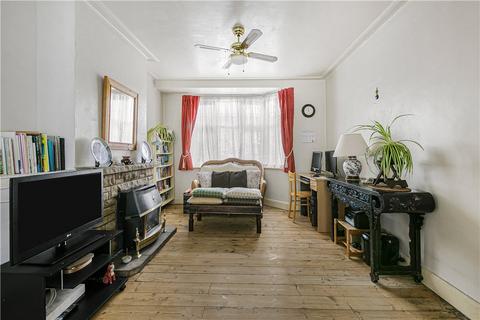 6 Leamington Close, Hounslow, TW3 2RB