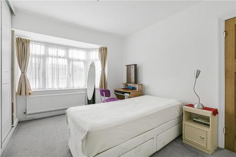 6 Leamington Close, Hounslow, TW3 2RB