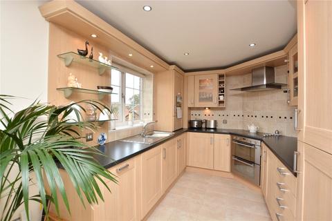 2 bedroom apartment for sale, Kings View, 594 King Lane, Leeds, West Yorkshire