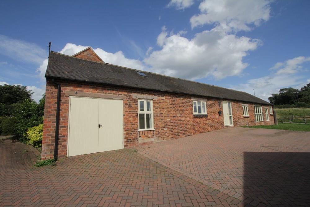 Walford Barns, Walford, Standon... 2 bed property £1,200 pcm (£277 pw)