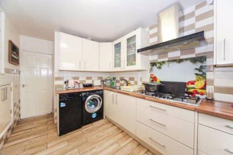 3 bedroom semi-detached house for sale, Aydon Road, Luton