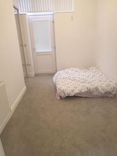 2 bedroom apartment to rent, High Street, Evesham WR11