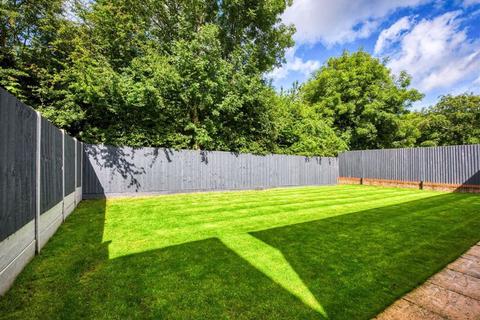 28 Pickwick Gardens Compton Wolverhampton Wv3 4 Bed Detached House 635 000
