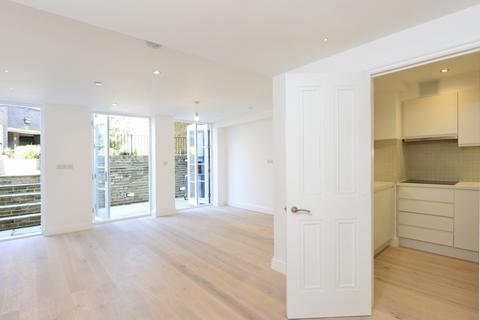 2 bedroom flat to rent, Calvert Street, Primrose Hill NW1