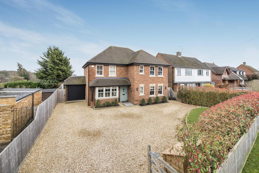 Bernards Way, Flackwell Heath, HP10 5 bed detached house £995,000