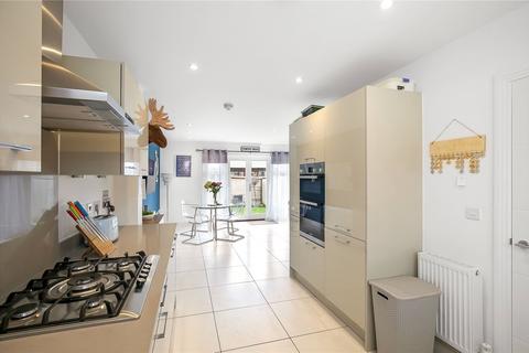 4 bedroom end of terrace house for sale, Roman Drive, Winchester, Hampshire, SO22