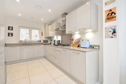 4 bedroom end of terrace house for sale - Roman Drive, Winchester, Hampshire, SO22