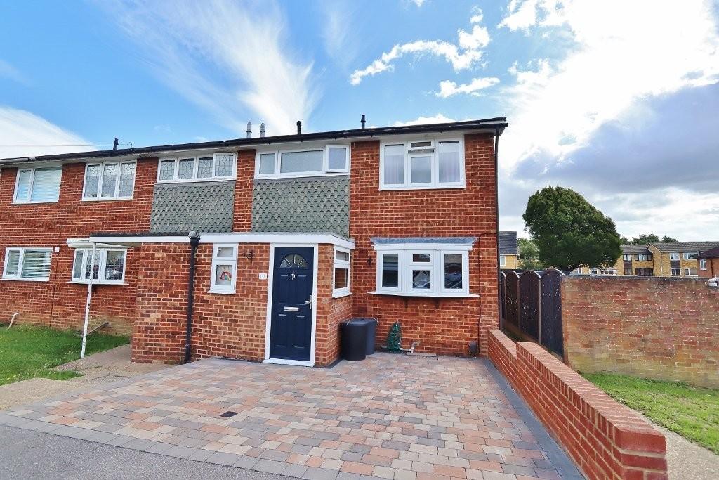 Udall Gardens, Romford, RM5 3 bed end of terrace house £350,000