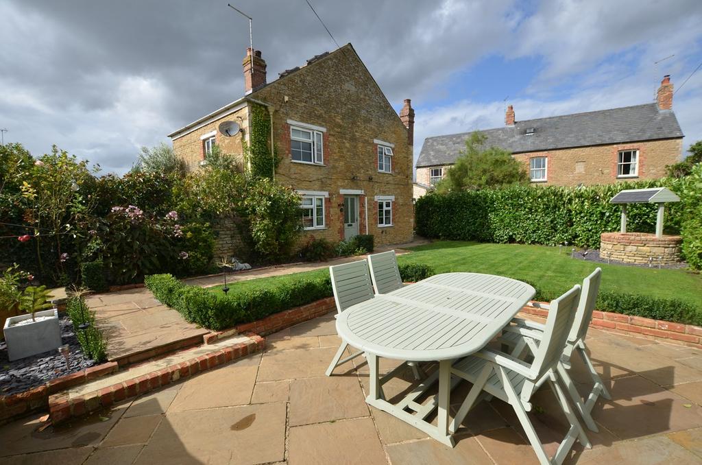 Main Street, Yarwell, Peterborough, Peterborough, PE8 3 bed detached