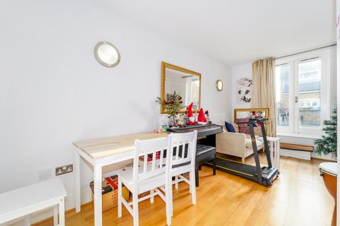 2 bedroom flat to rent, Chiswick High Road, Chiswick, W4