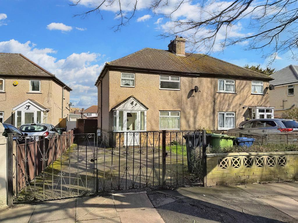 EASTCOTE LANE, NORTHOLT, MIDDLESEX, UB5 5RQ 3 bed semidetached house