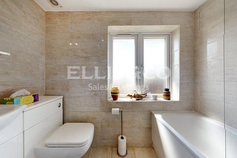 Flat 2, 40 Wessex Gardens, London, NW11 9RR