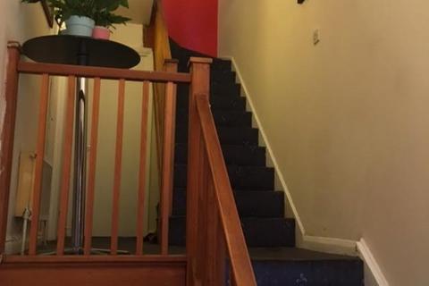 2 bedroom house share to rent, ROUTH STREET