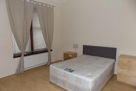 2 bedroom flat to rent, Skipness Drive, Ibrox, Glasgow, G51