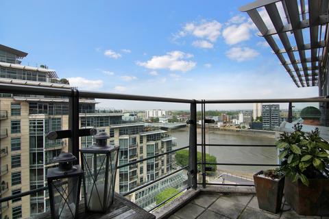 2 bedroom apartment to rent, Kingfisher House, Battersea Reach