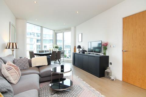 2 bedroom apartment to rent, Kingfisher House, Battersea Reach