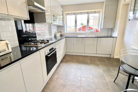 4 bedroom detached house for sale, Welby Crescent, Winnersh, Wokingham, Berkshire, RG41