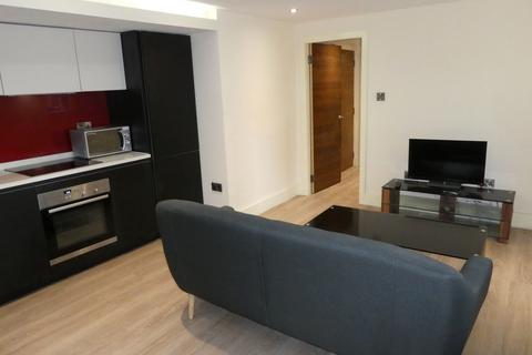 2 bedroom apartment to rent, Park Crescent, Rusholme