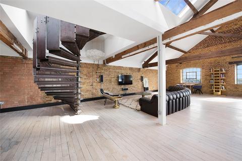 2 bedroom flat to rent, Metropolitan Wharf Building, Wapping Wall