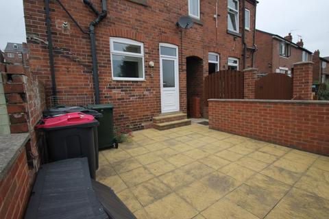 3 bedroom semi-detached house to rent, Bennett Street, Kimberworth