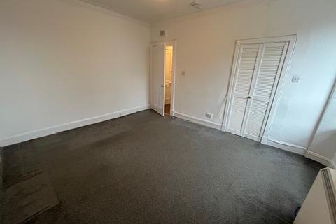undefined, 2/2, 73 Hilltown, Dundee, DD3 7AD