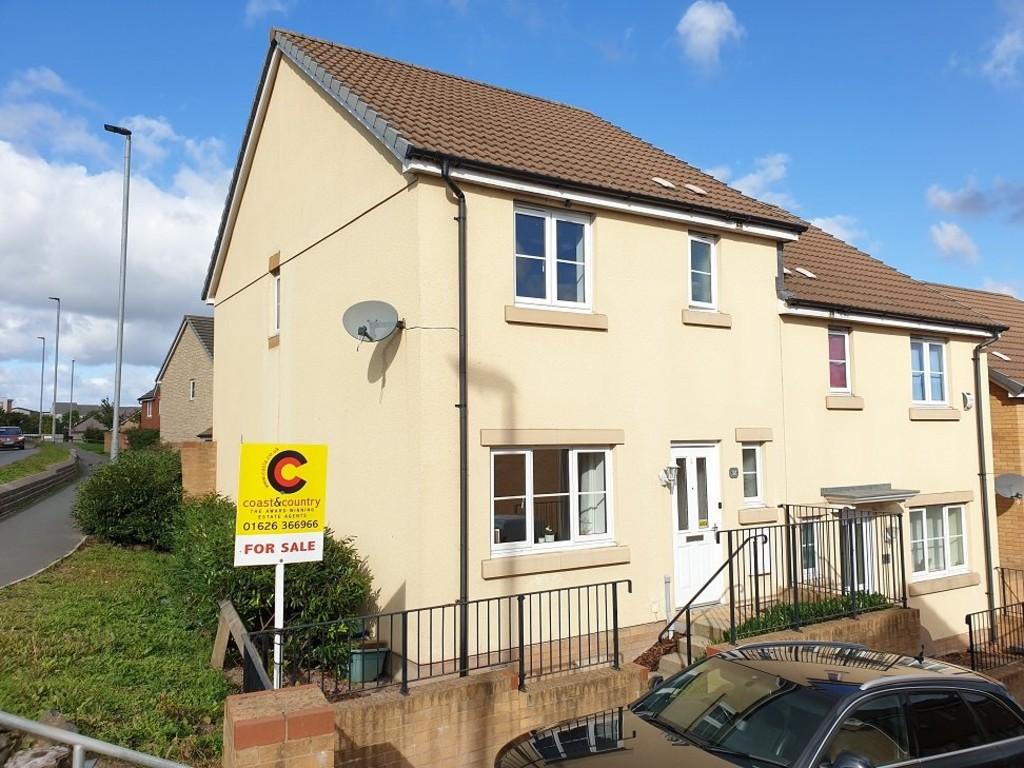 Meadow Rise, Newton Abbot 3 bed semidetached house £240,000