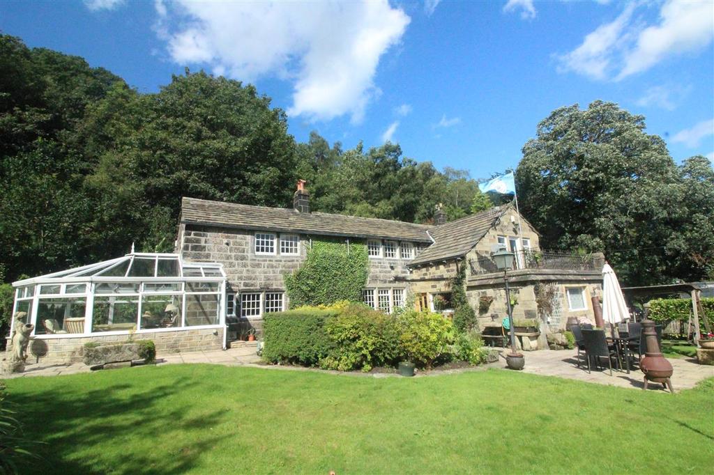 HyLee, Lee Wood Road, Heptonstall, Hebden Bridge 3 bed detached house