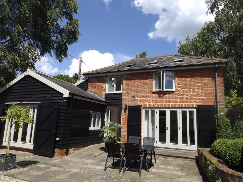 The Coach House, The Green, Long Melford 1 bed apartment £725 pcm (£