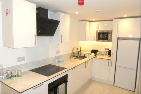 2 bedroom apartment to rent, Everett Road, West Didsbury, Manchester