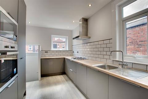 4 bedroom maisonette to rent, Grosvenor Avenue, Jesmond, Newcastle Upon Tyne, NE2