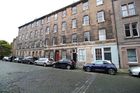 2 bedroom apartment to rent, Barony Street, New Town, Edinburgh