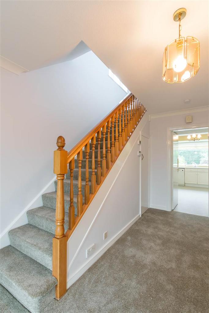 Montagu Avenue, Gosforth, Newcastle upon Tyne 3 bed semidetached house