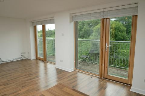 2 bedroom flat to rent, Lochburn Gardens, Glasgow G20