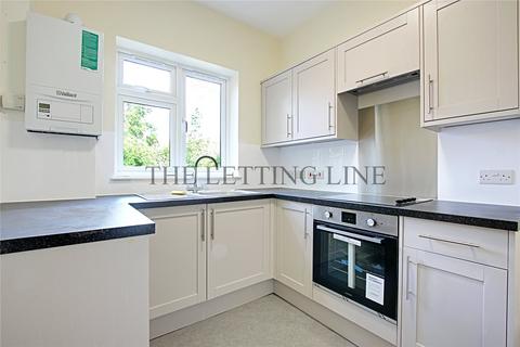 2 bedroom terraced house to rent, Sunnyside Road North, London, N9