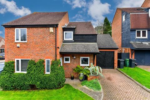 3 bedroom detached house for sale, Stevenson Close, Maidstone, Kent