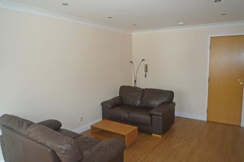 2 bedroom flat to rent, 5b Cuparstone Crt, Aberdeen, AB10 6FB