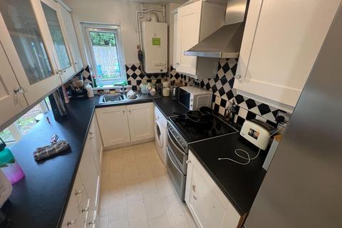 3 bedroom semi-detached house to rent, Sherwood Court, Croxteth Park, Liverpool, L12