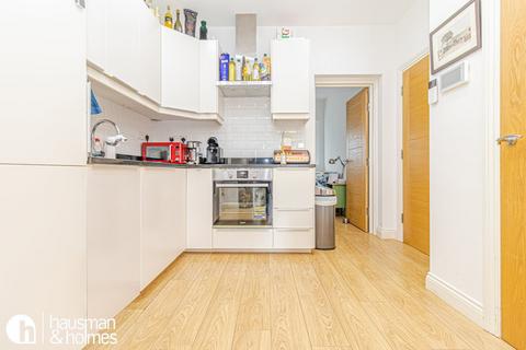 undefined, Finchley Road, Golders Green