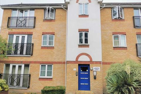 1 bedroom flat for sale - Longmarsh Lane, LONDON
