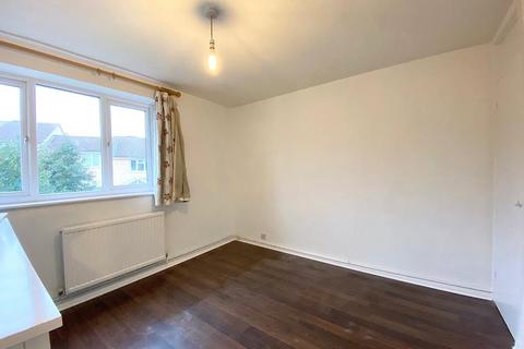 2 bedroom terraced house to rent, Swallow Way, Wokingham, Berkshire, RG41